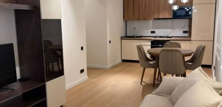 ქირავდება 3-ოთახიანი ბინა საბურთალოზე