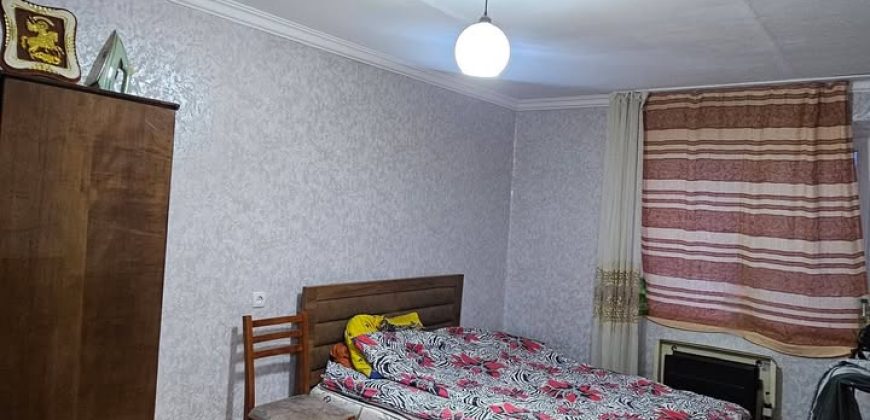 იყიდება 1-ოთახიანი ბინა გორში, კომბინატში