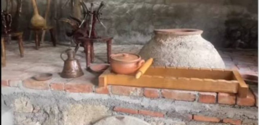 იყიდება ბინა ცაგერში, სოფ. დოღურაში