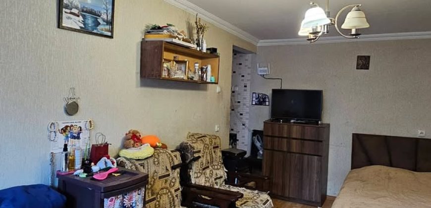 იყიდება 1 ოთახიანი ბინა გორში, კომბინატში