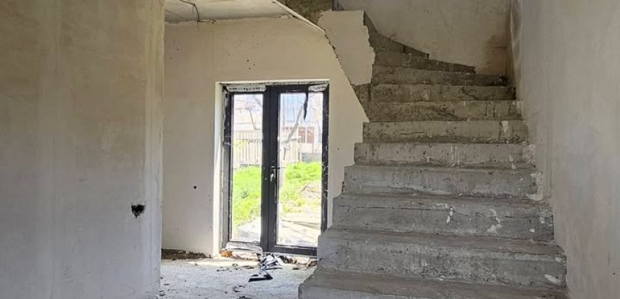 იყიდება 2 სახლი გორის რაიონ, სოფ. ხიდისთავში