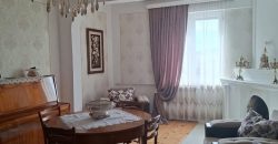 იყიდება 2 ოთახიანი ბინა გორში, წმინდაწყალზე