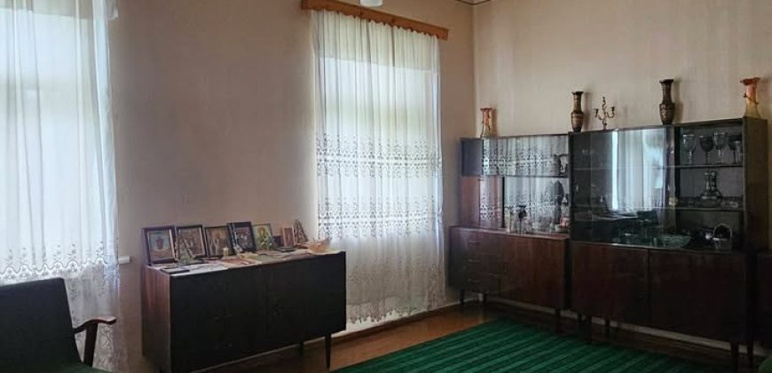იყიდება 5 ოთახიანი ბინა გორში, კომბინატში