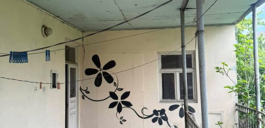 იყიდება სახლი გორში