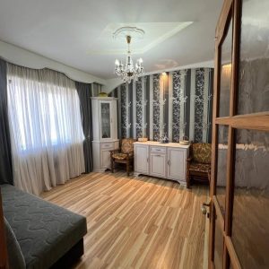 იყიდება 2 ოთახიანი ბინა გორში, წმინდაწყალზე