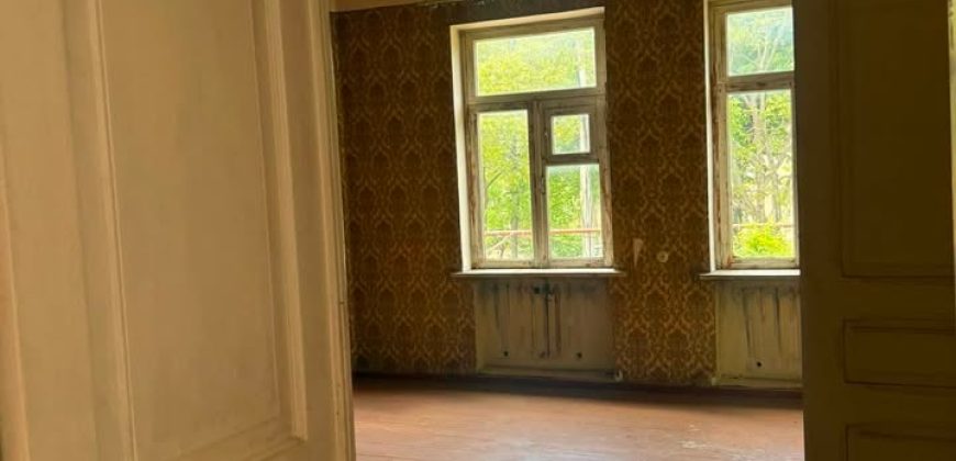 იყიდება სახლი გორში