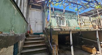 იყიდება ბინა გორში, ცენტრში