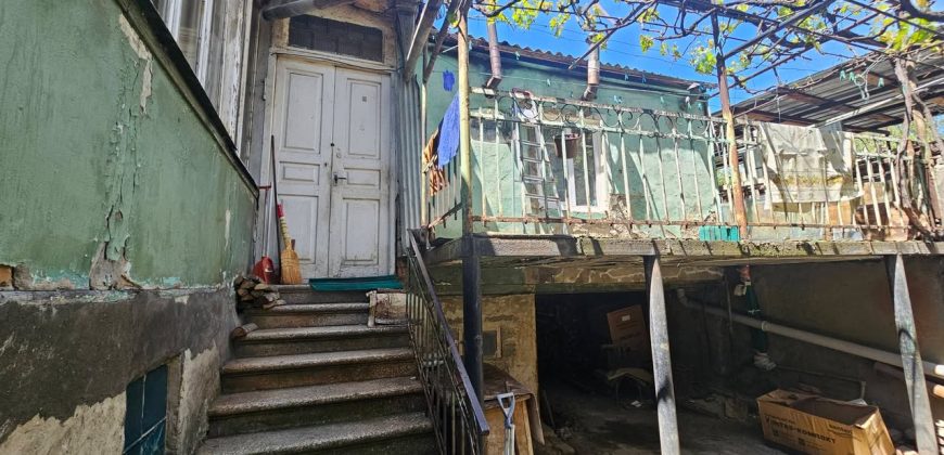 იყიდება ბინა გორში, ცენტრში