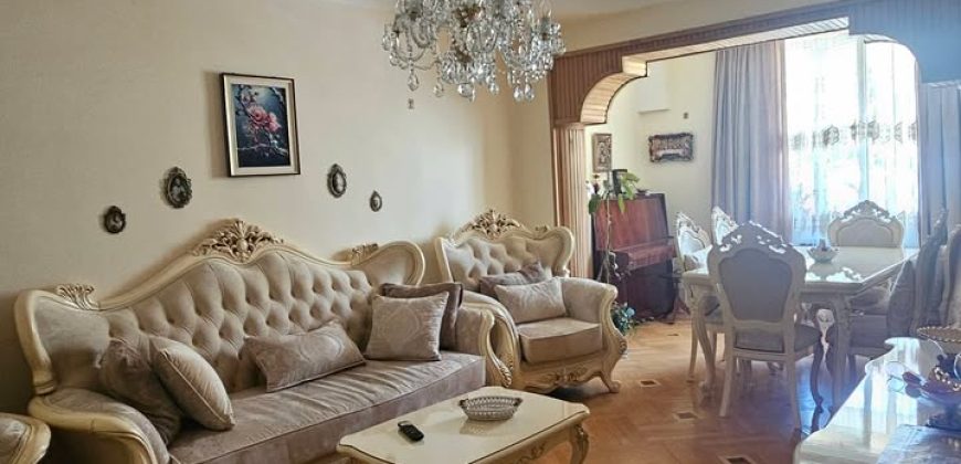 იყიდება 4 ოთახიანი ბინა გორში, ვერხვებზე