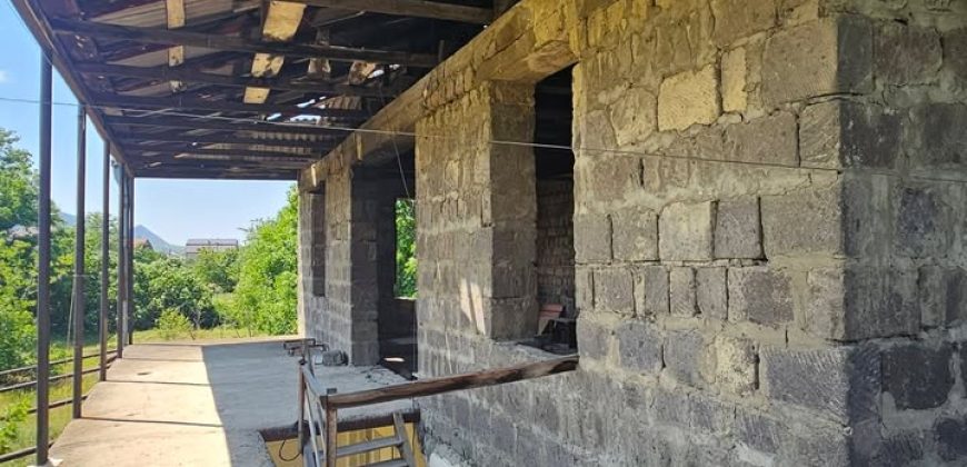 იყიდება სახლი გორის რაიონ, სოფ. ხიდისთავში