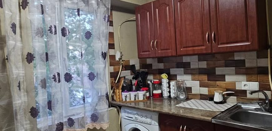 იყიდება 1 ოთახიანი ბინა გორში, კომბინატში