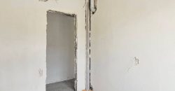 იყიდება 3 ოთახიანი ბინა გორში