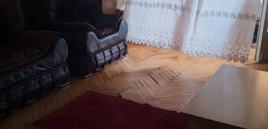 იყიდება 2 ოთახიანი ბინა გორში, კომბინატში